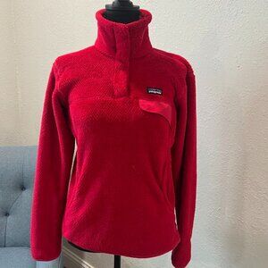 Patagonia 1/4 snap Fleece with side pockets and front pocket, Red, size sm NWOT